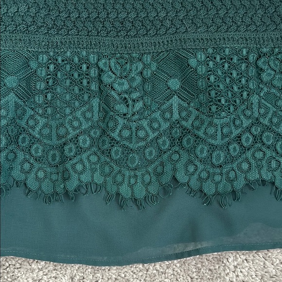 NWOT Lucky Brand Green Lace Hem Sweater - Picture 2 of 4